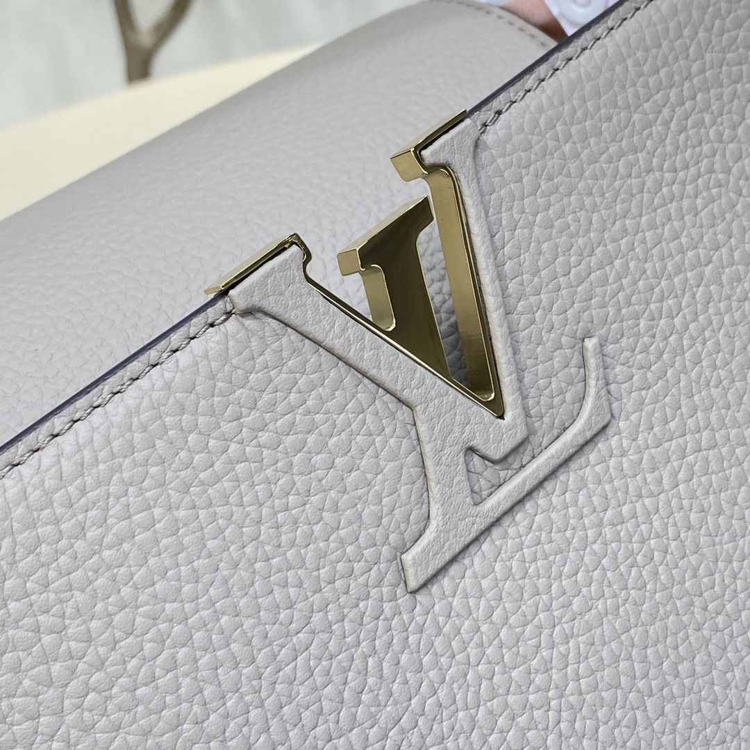 #m92800 l**is V*t*n capucines mm handbag