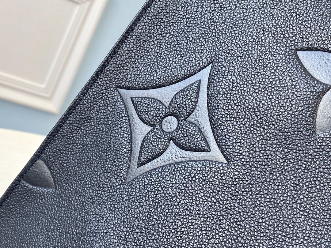 #m44926 l**is V*t*n 2020 monogram empreinte giant onthego gm-blue