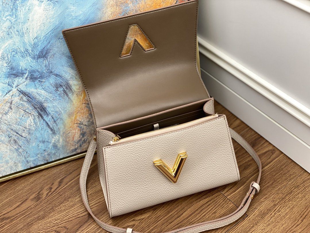 #m57214  l**is V*t*n twist one handle pm-greige