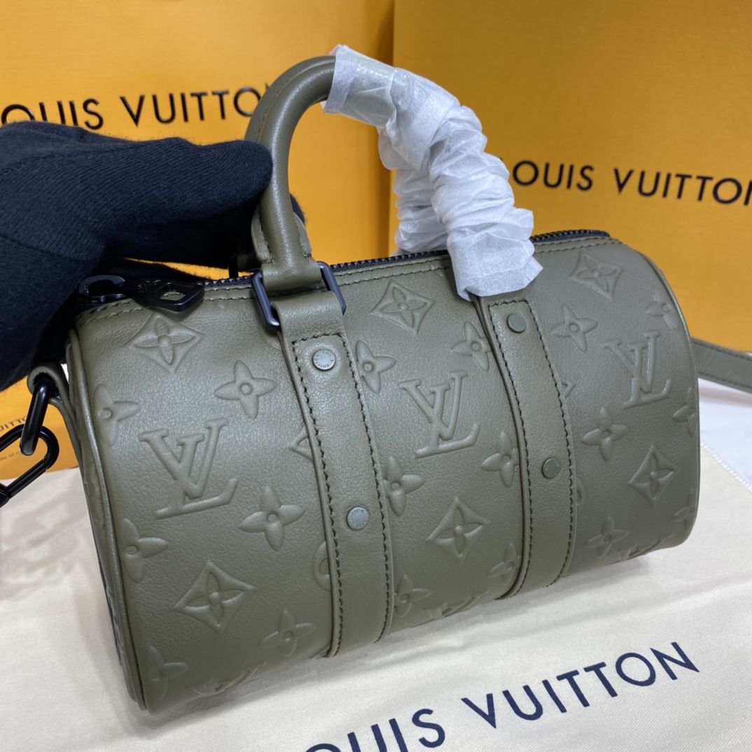 #m57961 l**is V*t*n monogram seal keepall xs-khaki