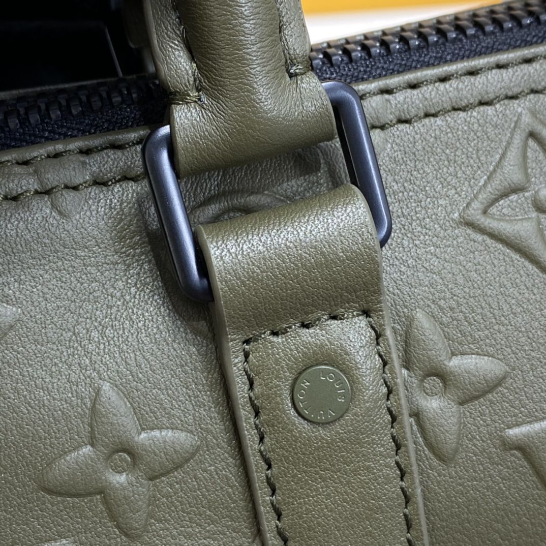 #m57961 l**is V*t*n monogram seal keepall xs-khaki