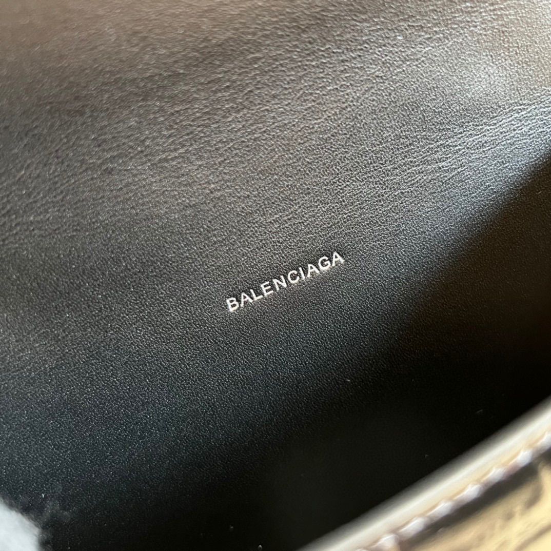 Ba*len*cia*ga hourglass xs handbag crocodile embossed in black