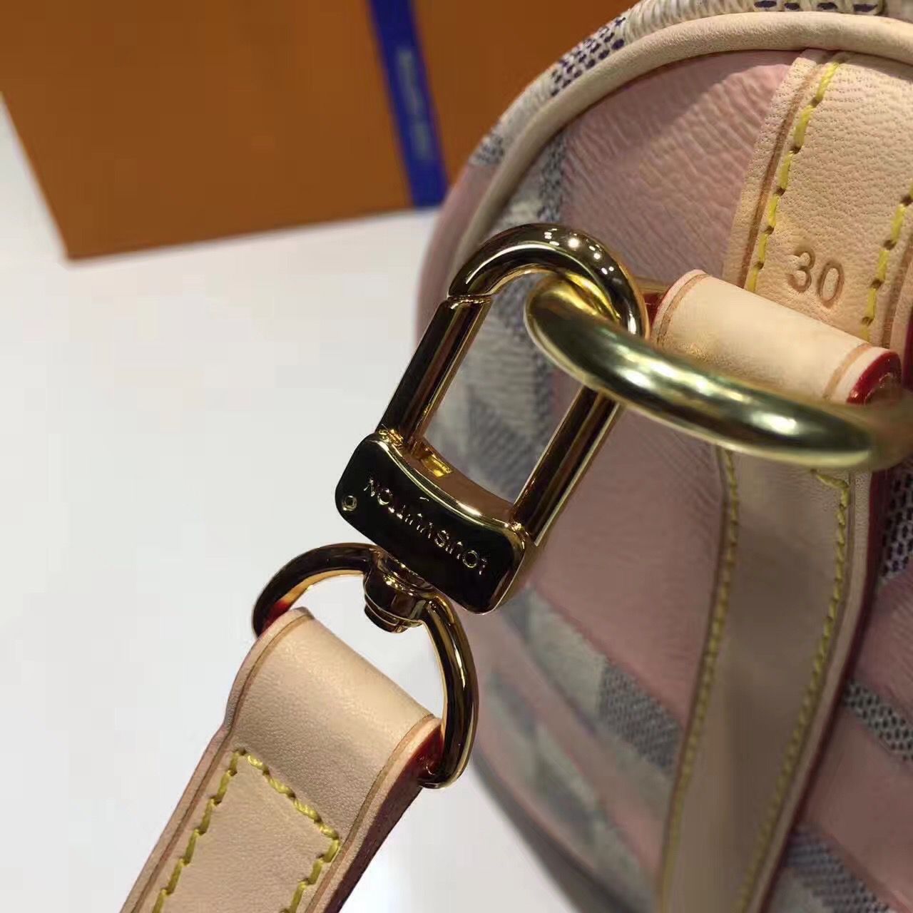n41052 l**is V*t*n 2017 premium damier azur speedy bandoulière 30