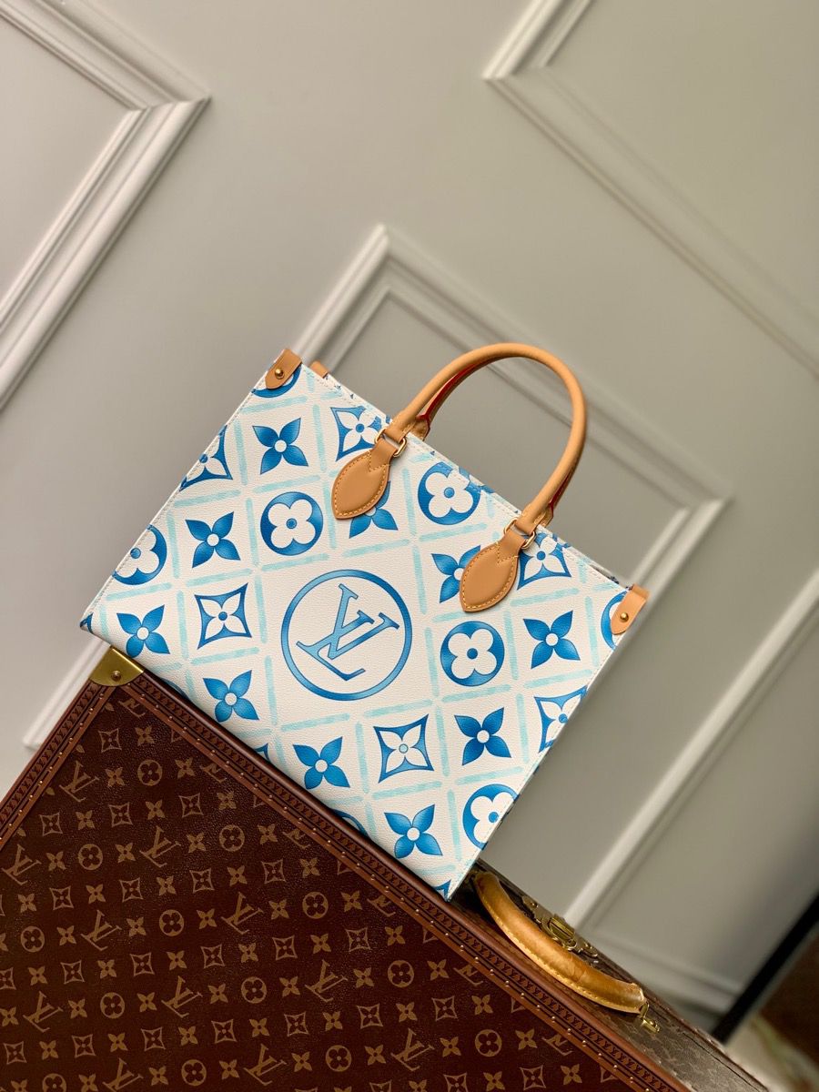 m11262 l**is V*t*n monogram tiles onthego mm handbag