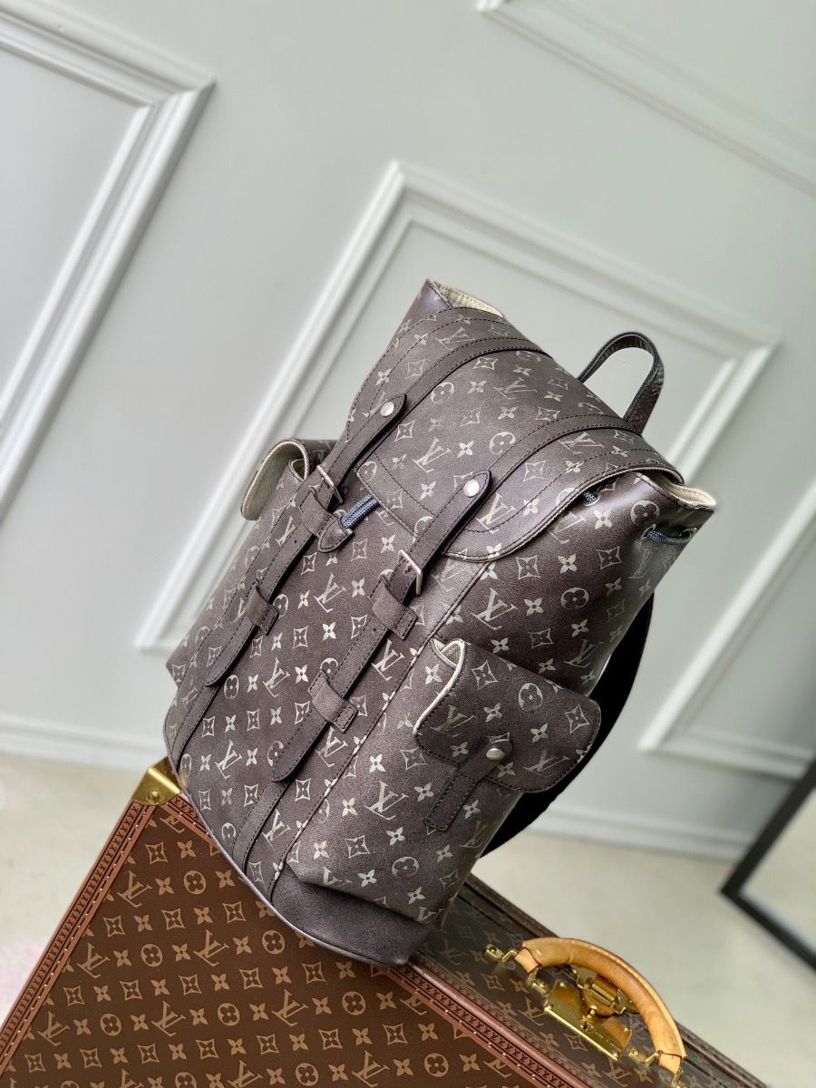 m11521 l**is V*t*n monogram christopher mm backpack