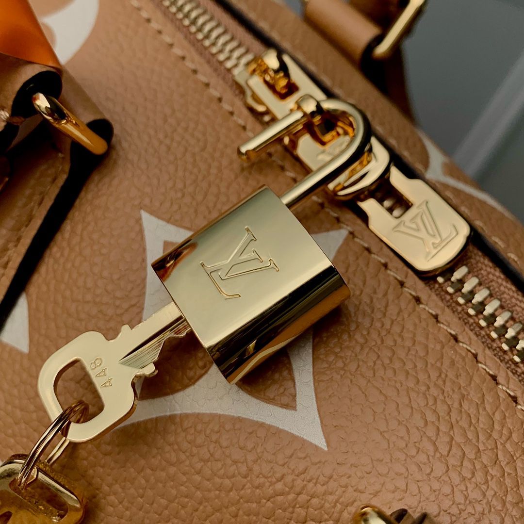#m12713 l**is V*t*n monogram canvas speedy bandoulière 20 bag