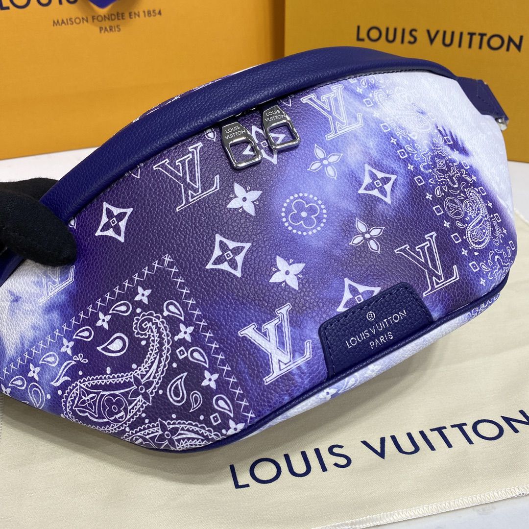#m20587 l**is V*t*n monogram bandanae discovery bumbag pm