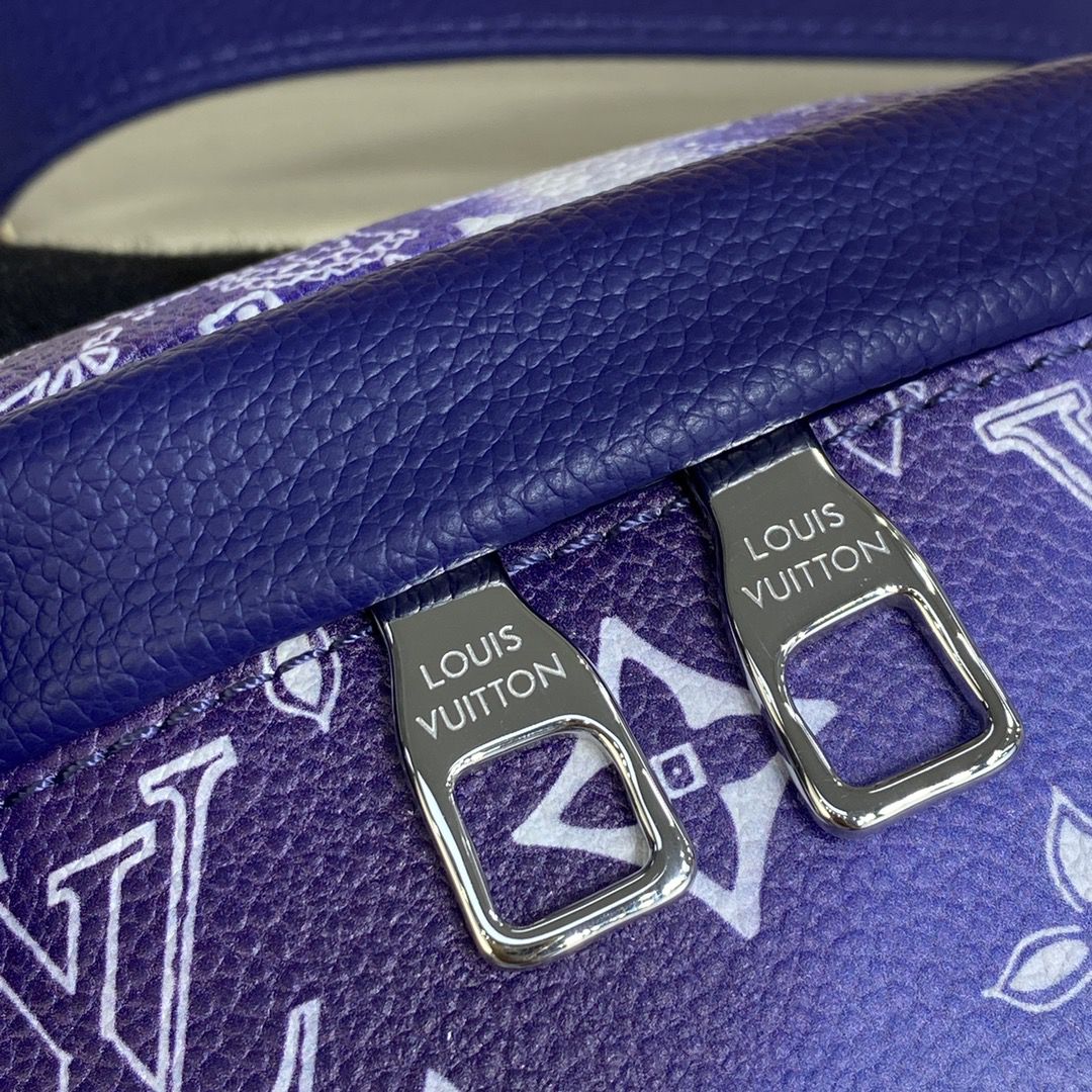 #m20587 l**is V*t*n monogram bandanae discovery bumbag pm