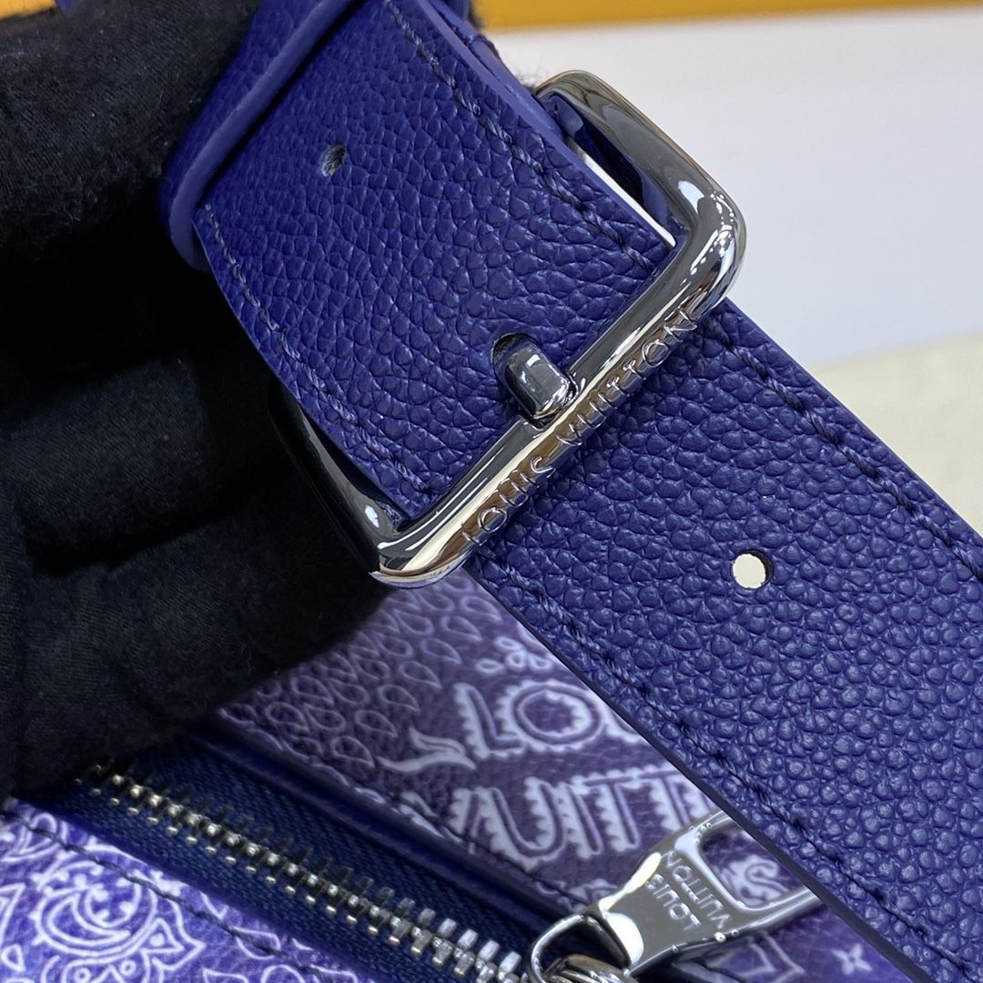 #m20587 l**is V*t*n monogram bandanae discovery bumbag pm