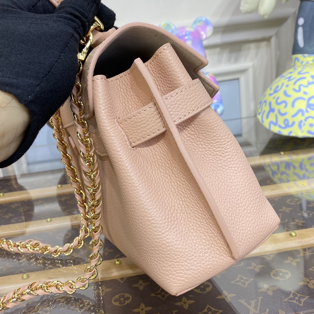 #m21088 l**is V*t*n lockme ever mini handbag