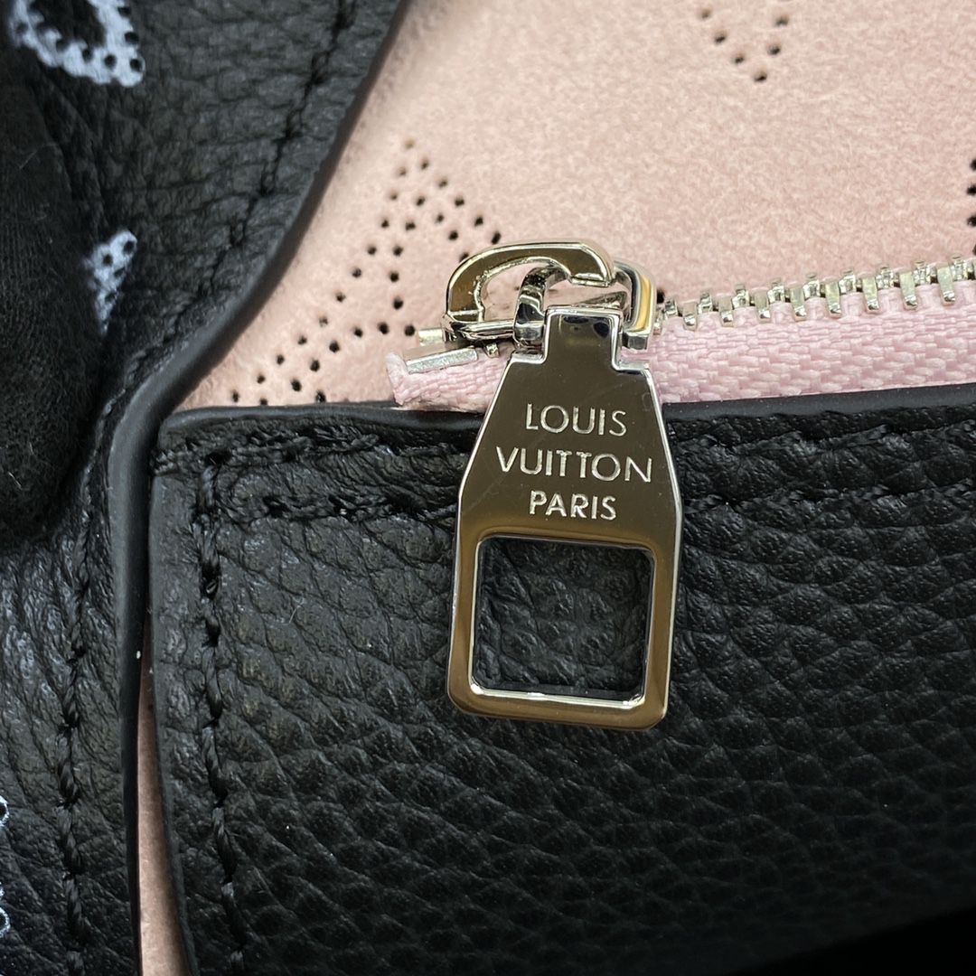 #m21299 l**is V*t*n mahina carmel hobo bag