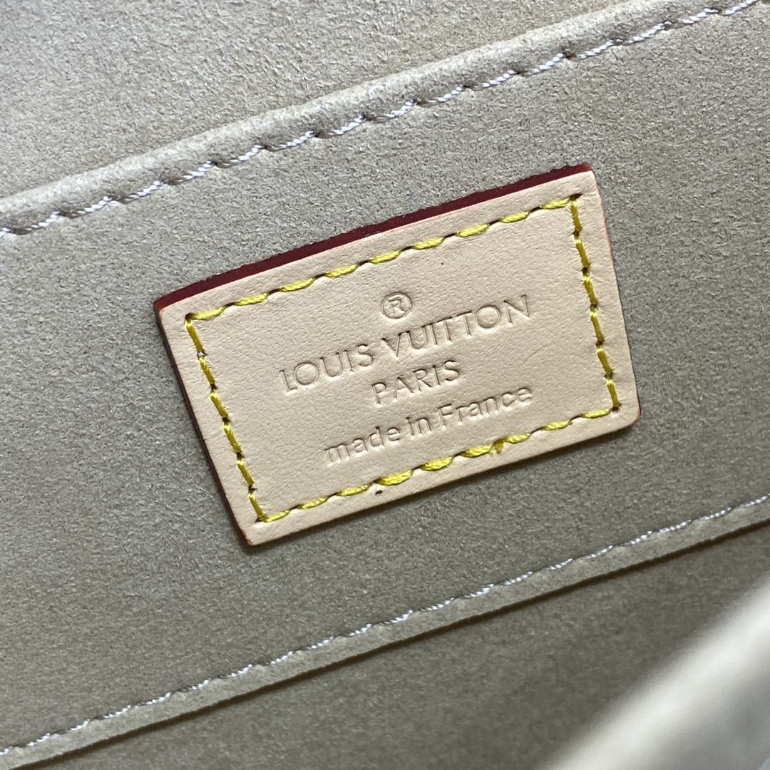 #m22826 l**is V*t*n monogram mini dauphine handbag