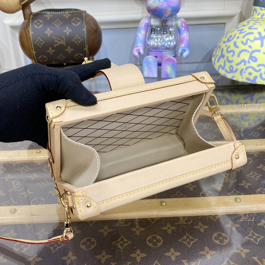 #m22882 l**is V*t*n monogram petite malle handbag