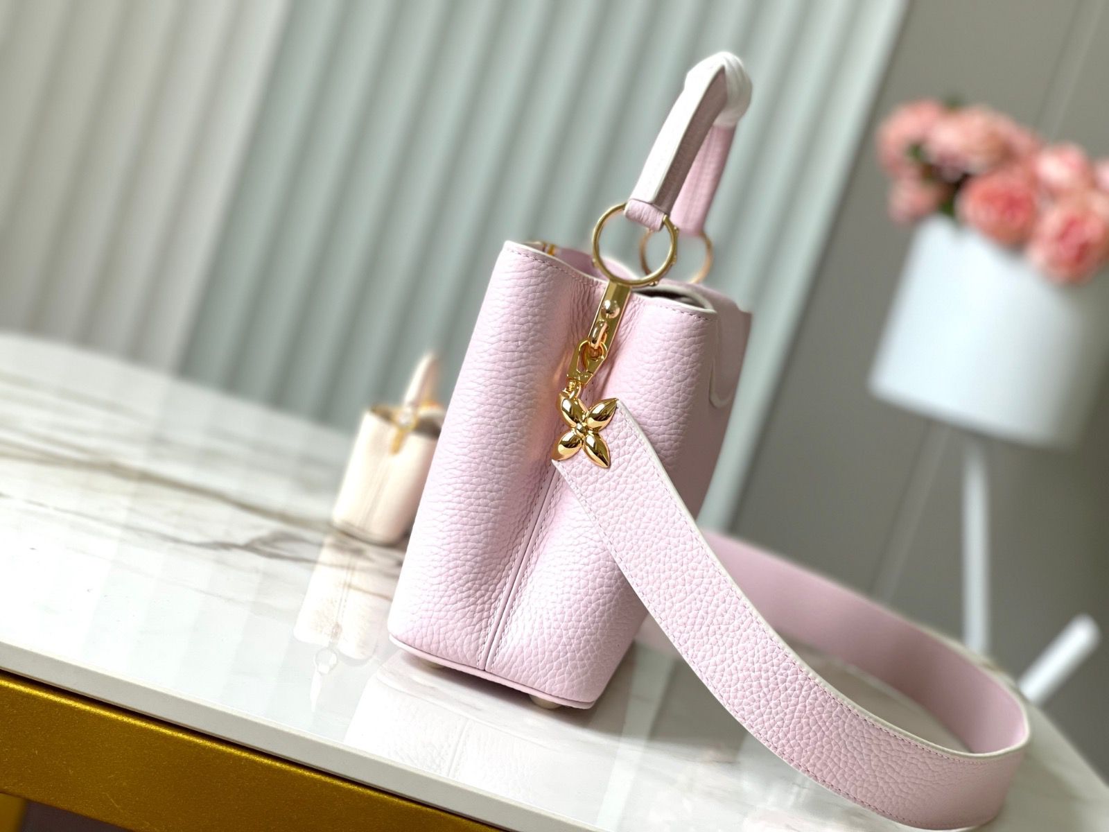#m24120 l**is V*t*n capucines bb handbag