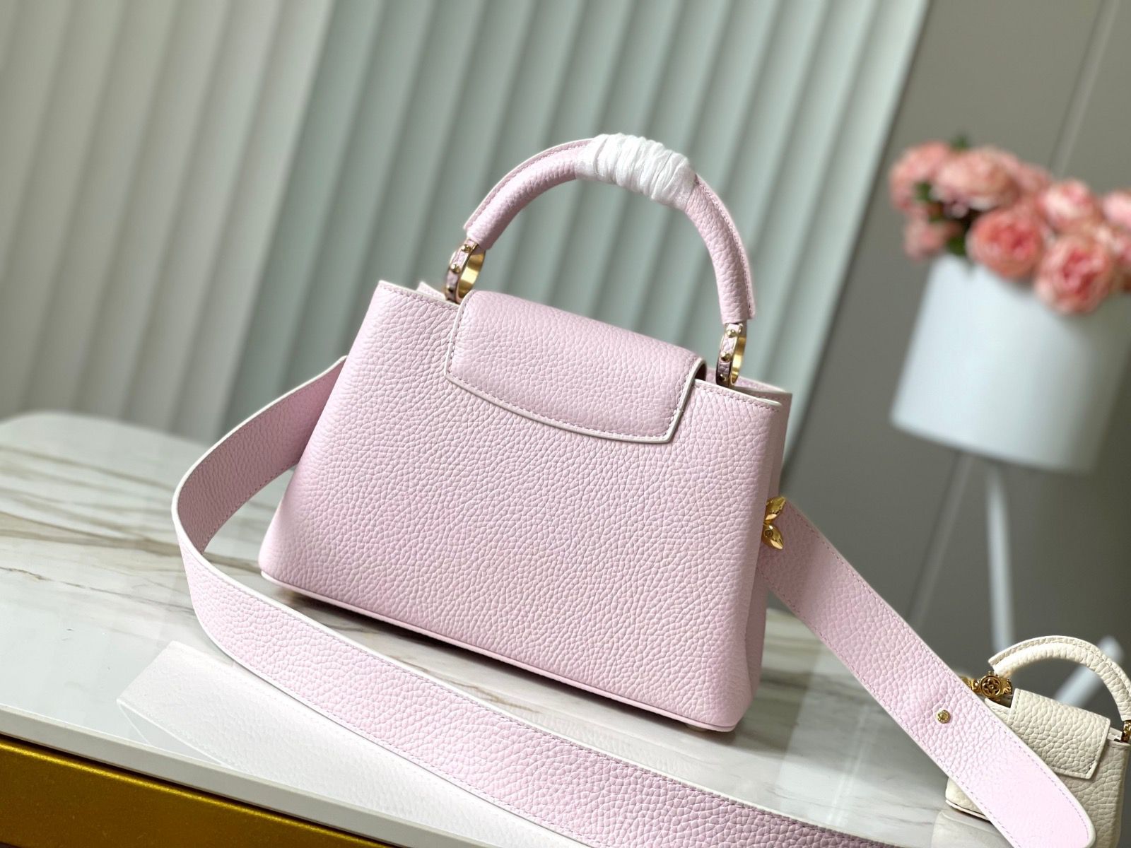 #m24120 l**is V*t*n capucines bb handbag