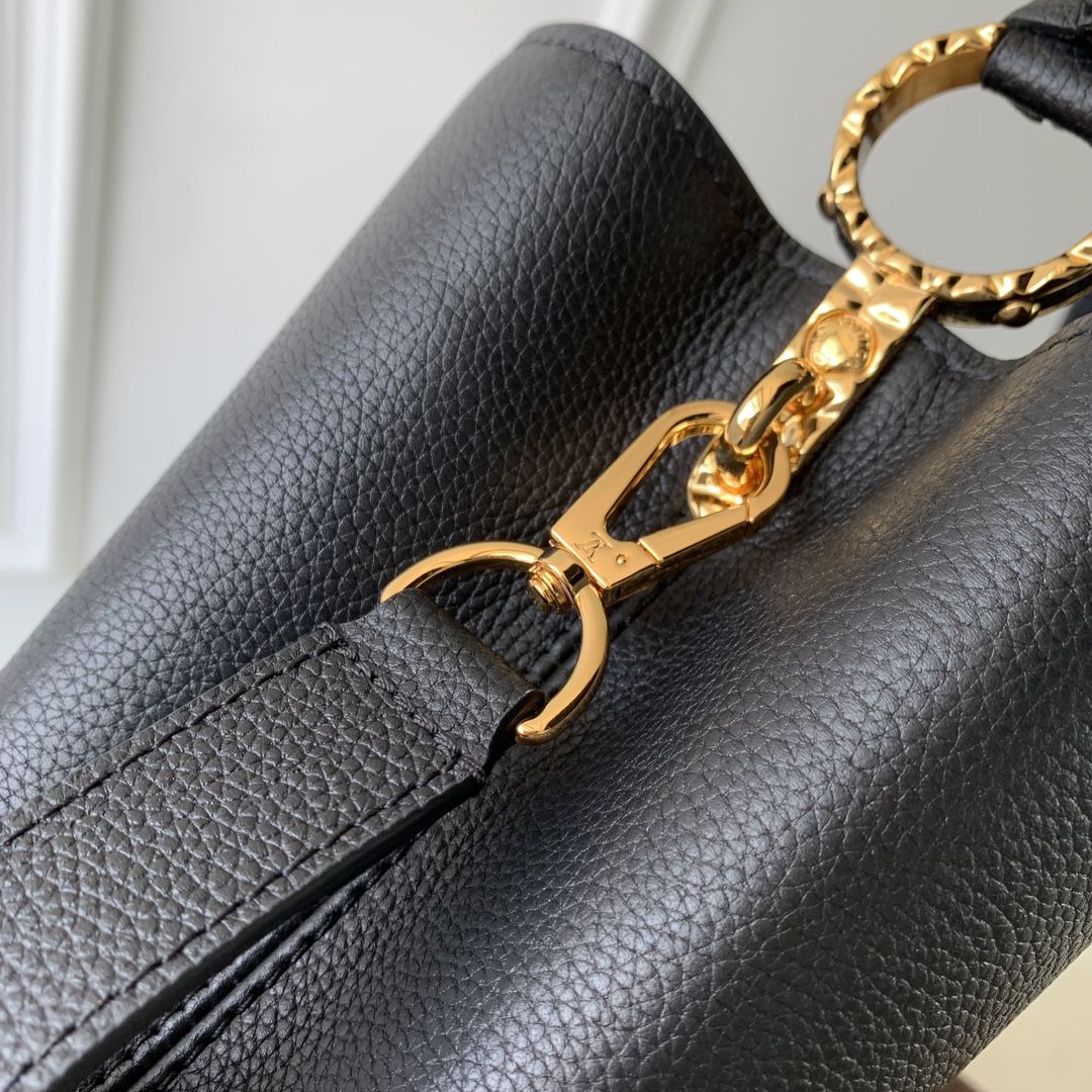 #m24664 l**is V*t*n capucines east-west mm handbag