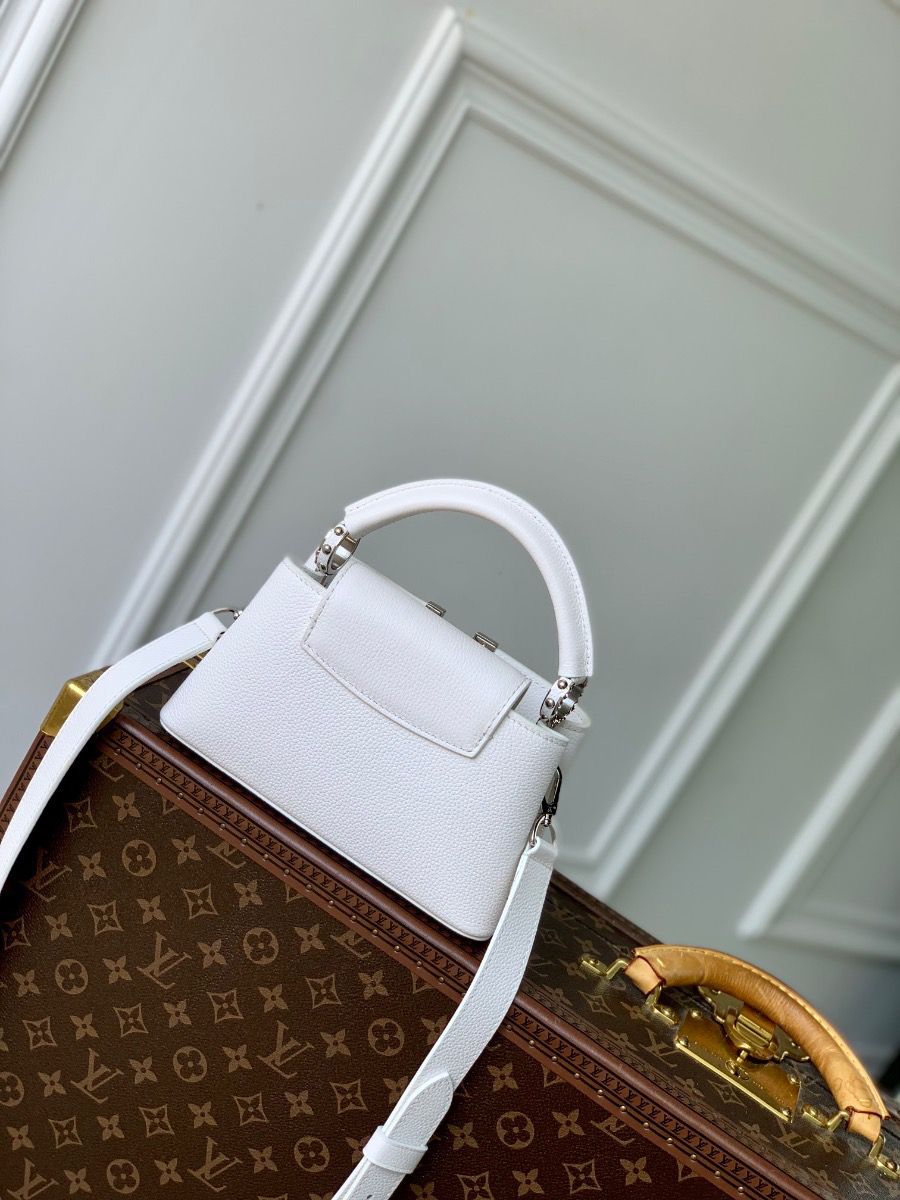 #m24671 l**is V*t*n capucines east-west mini handbag