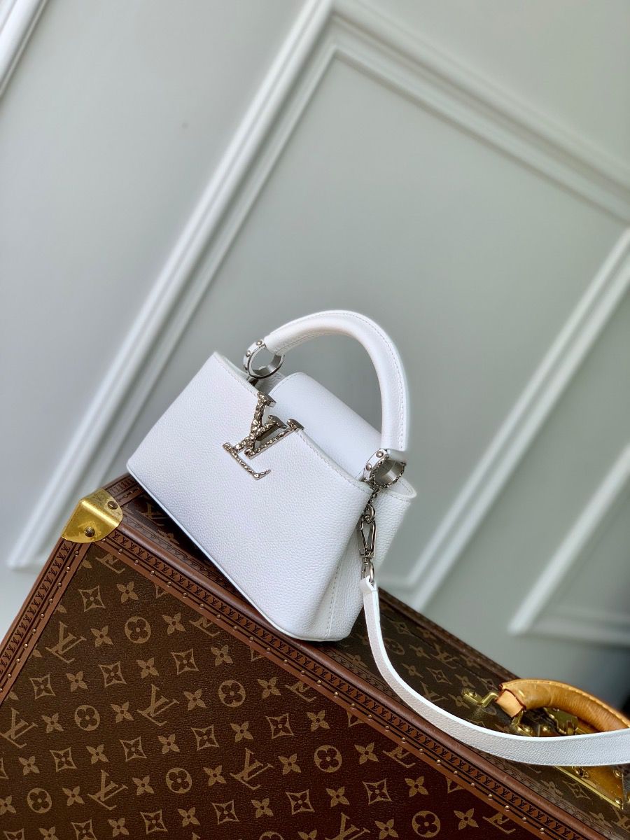 #m24671 l**is V*t*n capucines east-west mini handbag