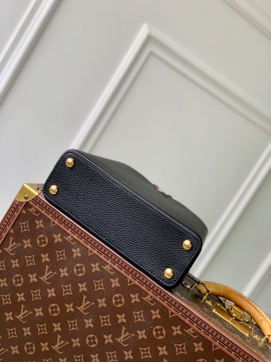 #m24727 l**is V*t*n taurillon capucines mm handbag