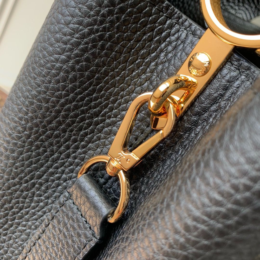 #m24727 l**is V*t*n taurillon capucines mm handbag