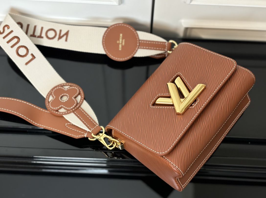 m24758 l**is V*t*n twist epi traveler handbag pm-brown