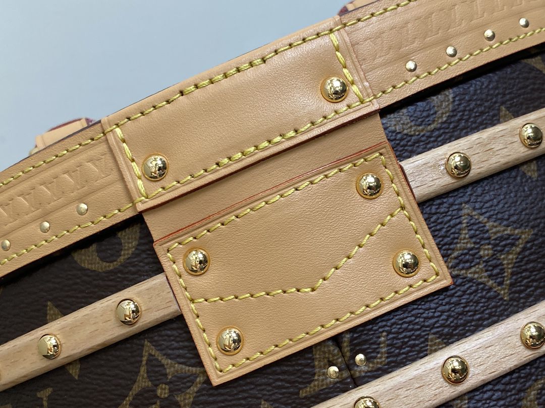 #m24843 l**is V*t*n monogram canvas ellis handbag