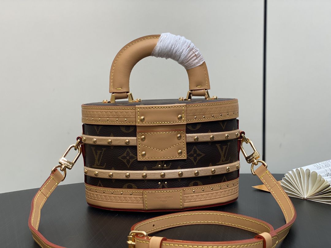 #m24843 l**is V*t*n monogram canvas ellis handbag