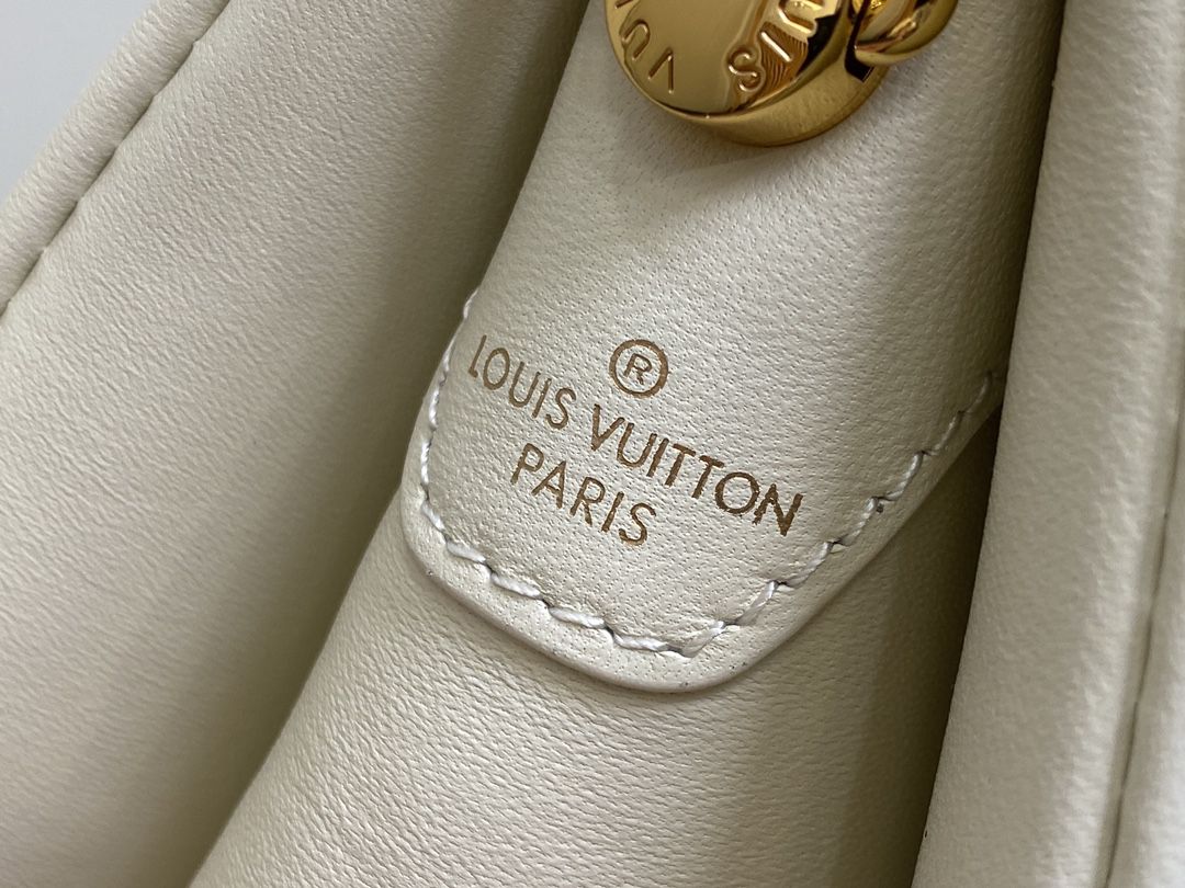#m25110 l**is V*t*n monogram empreinte coussin pm handbag