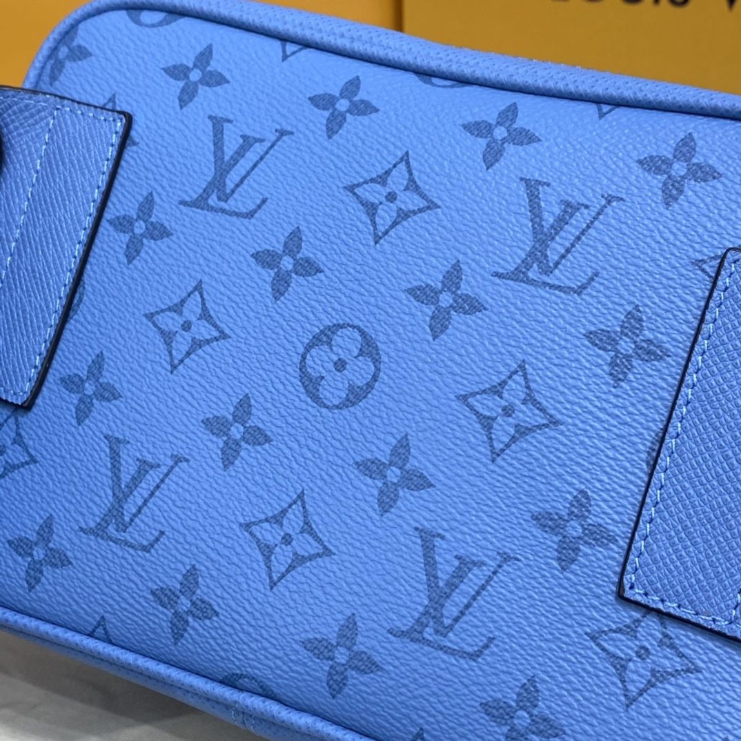 #m30748 l**is V*t*n taïgarama outdoor bumbag