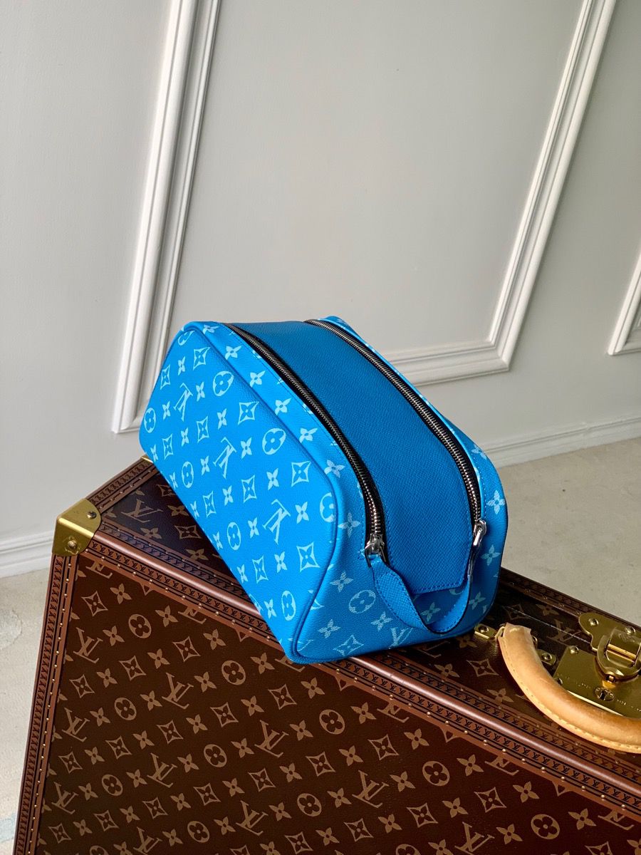 m31013 l**is V*t*n monogram canvas taigarama dopp kit blue