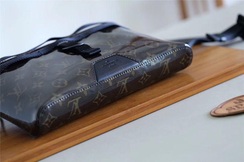 #m43895 l**is V*t*n 2018 men messenger pm-monogram glaze