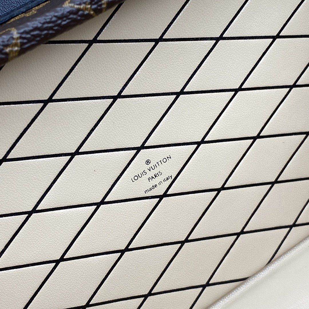 #m44199 l**is V*t*n monogram canvas petite malle