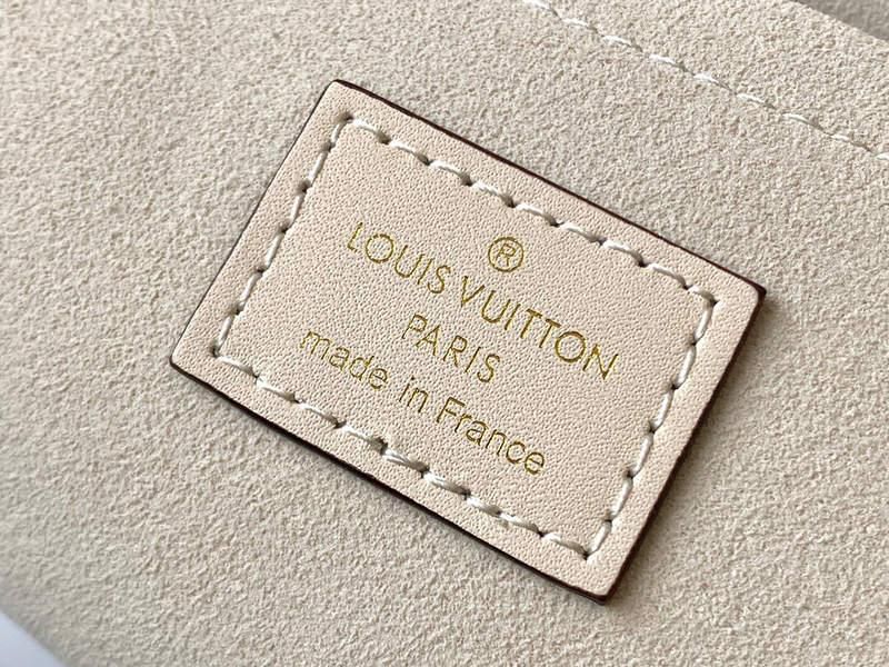 #m44653 l**is V*t*n monogram canvas locky bb-cream