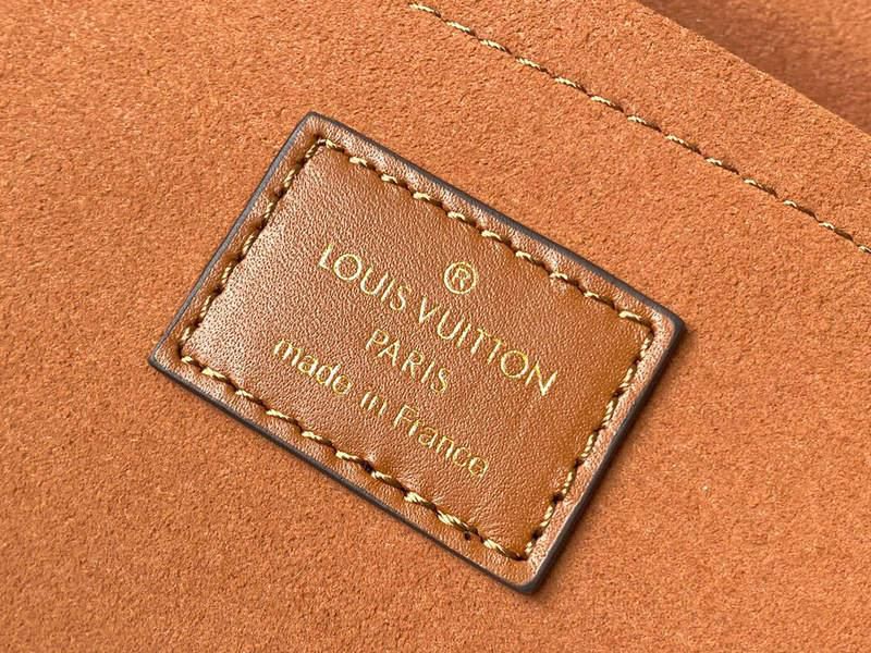 #m44654 l**is V*t*n monogram canvas locky bb-caramel