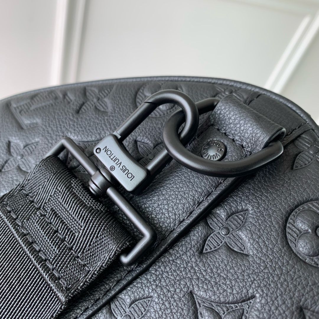 #m44810 l**is V*t*n monogram shadow keepall bandoulière 50