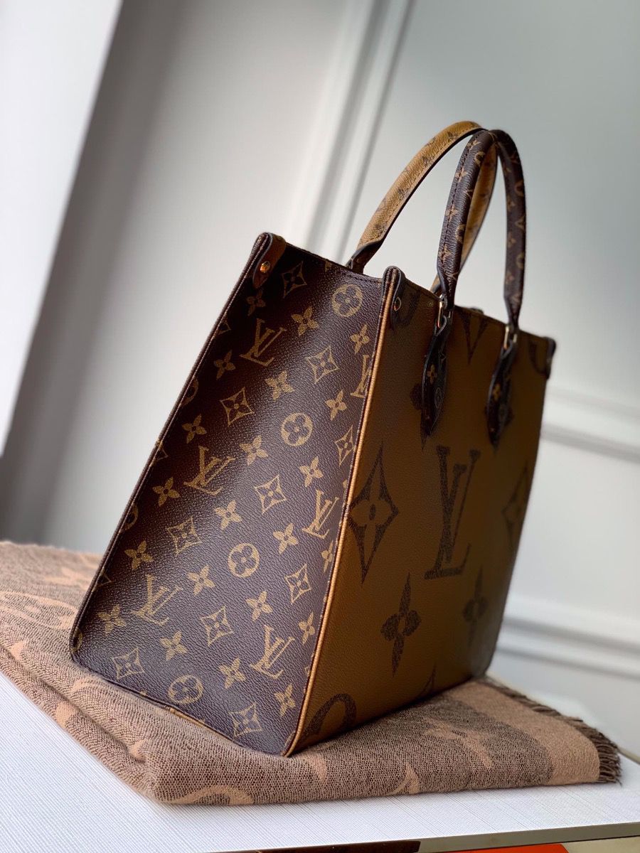#m45039 l**is V*t*n monogram reverse onthego mm