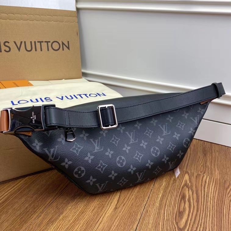 #m45220 l**is V*t*n monogram eclipse discovery bumbag