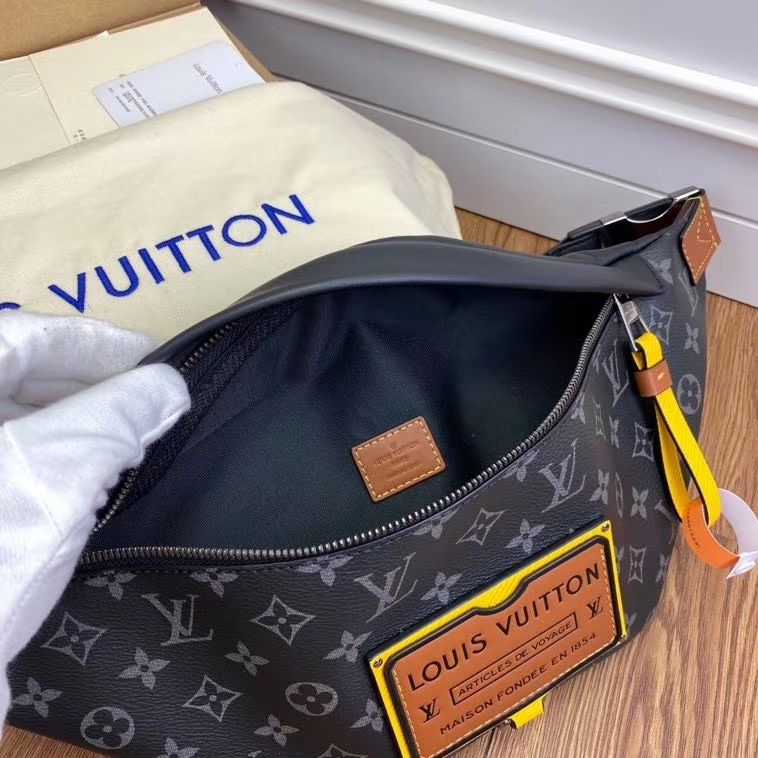 #m45220 l**is V*t*n monogram eclipse discovery bumbag