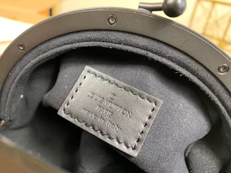 #m45280 l**is V*t*n boîte chapeau boursicot bc