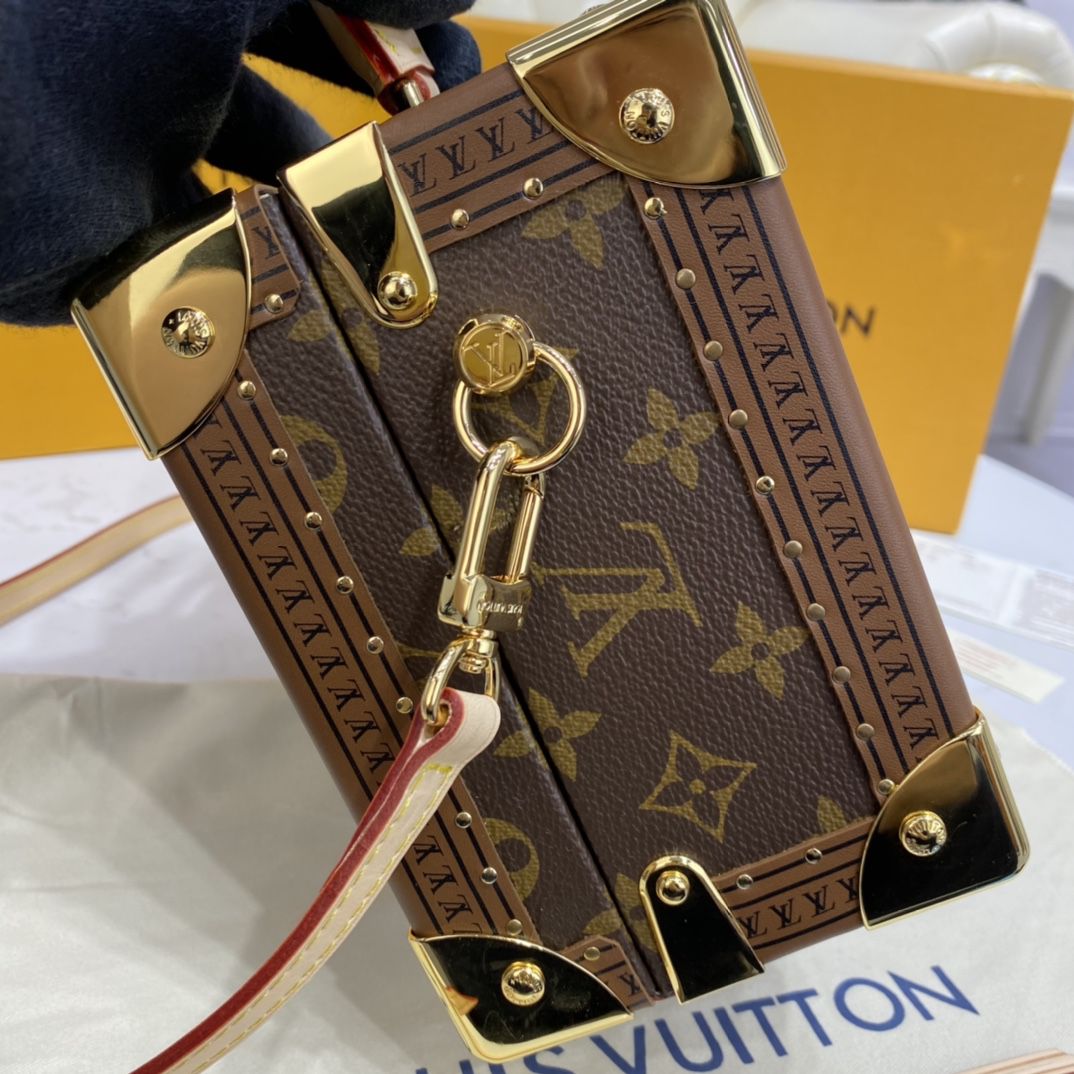 #m45673 l**is V*t*n monogram coated coffret trésor 20 valisette trésor