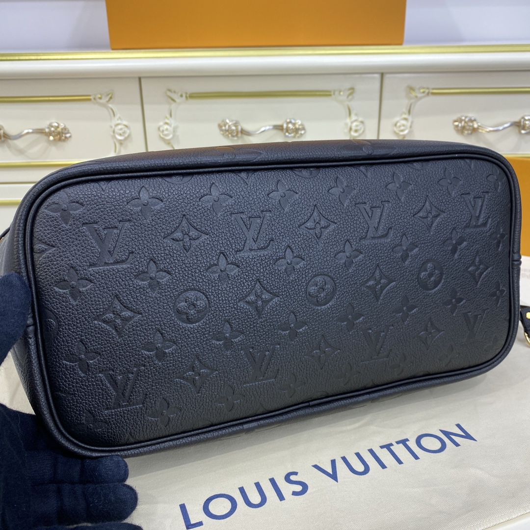 #m45685 l**is V*t*n monogram empreinte neverfull mm tote