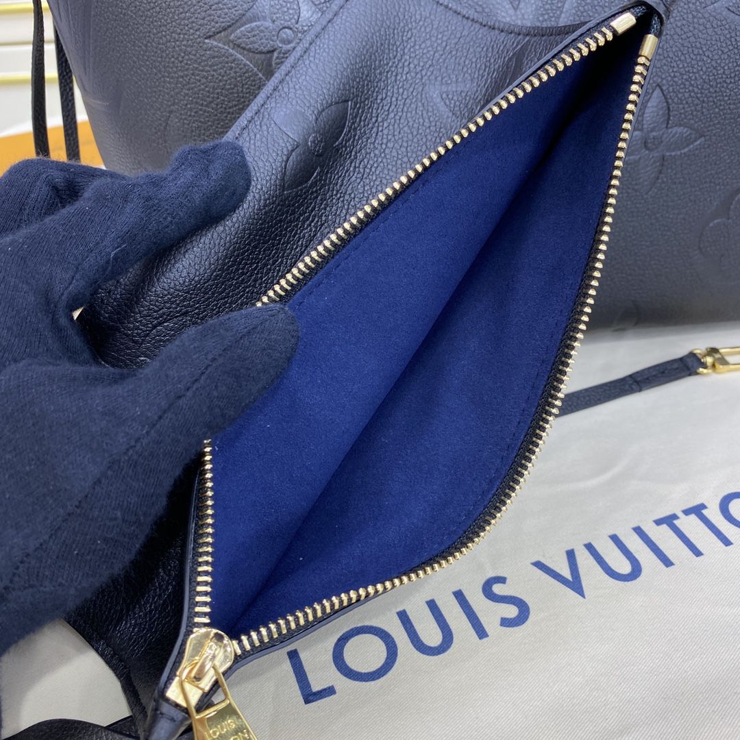 #m45685 l**is V*t*n monogram empreinte neverfull mm tote