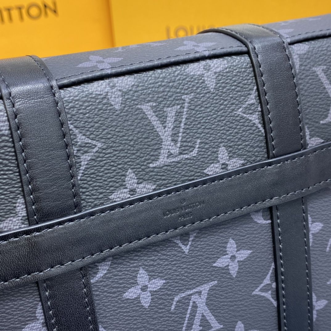 #m45727 l**is V*t*n monogram eclipse trunk messenger