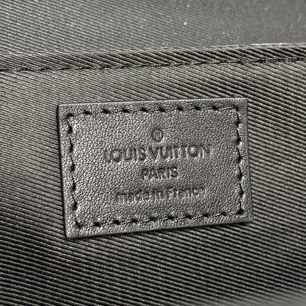 #m45727 l**is V*t*n monogram eclipse trunk messenger