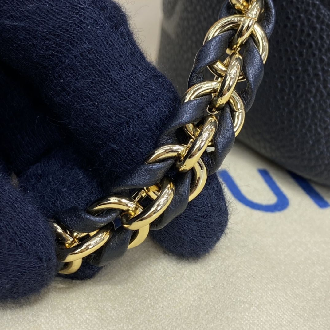 #m45598 l**is V*t*n giant monogram vanity pm-black