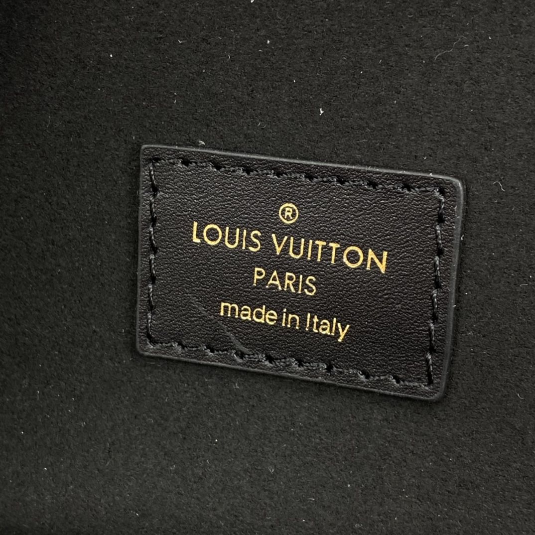 #m45598 l**is V*t*n giant monogram vanity pm-black