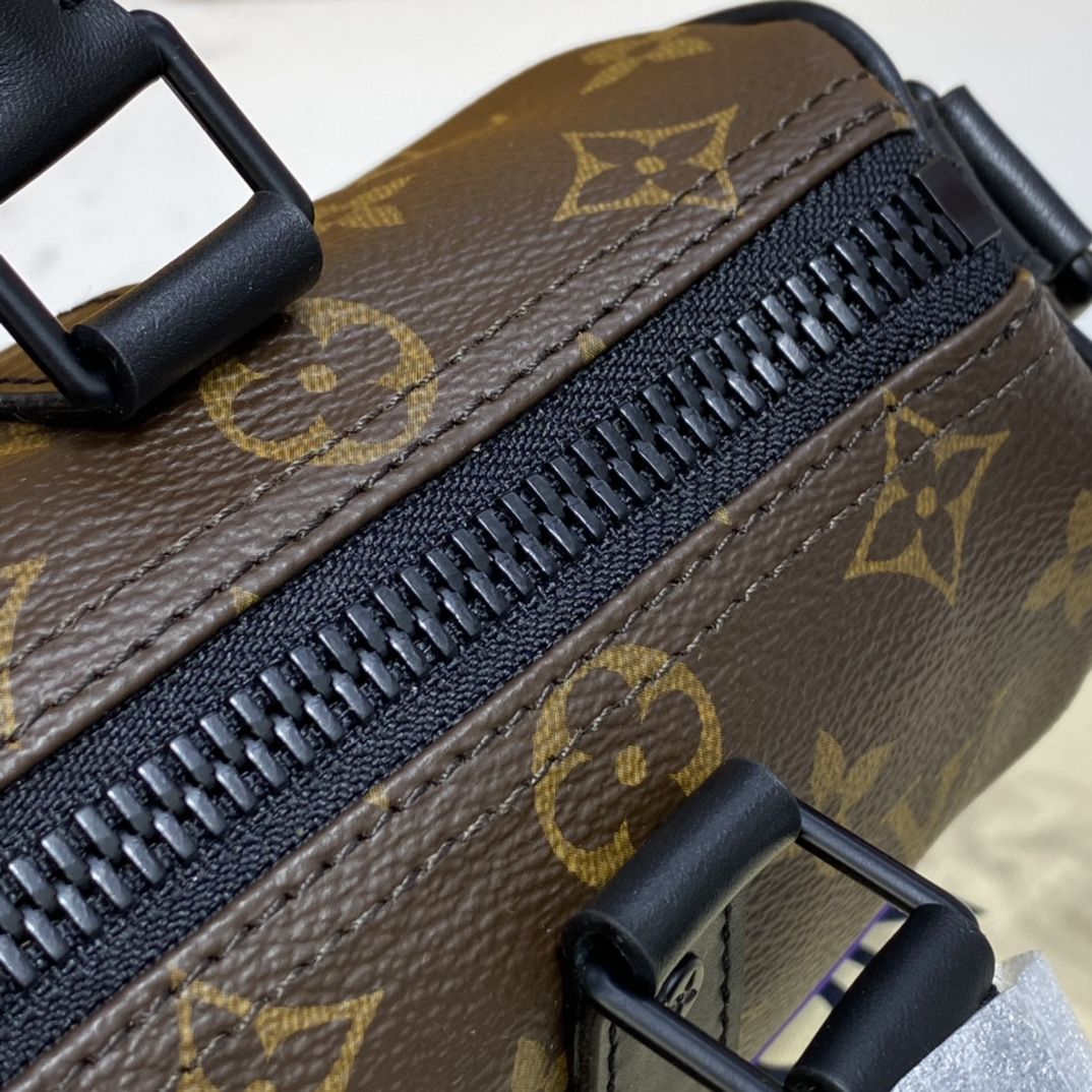 #m45788 l**is V*t*n monogram coated lv rubber keepall xs