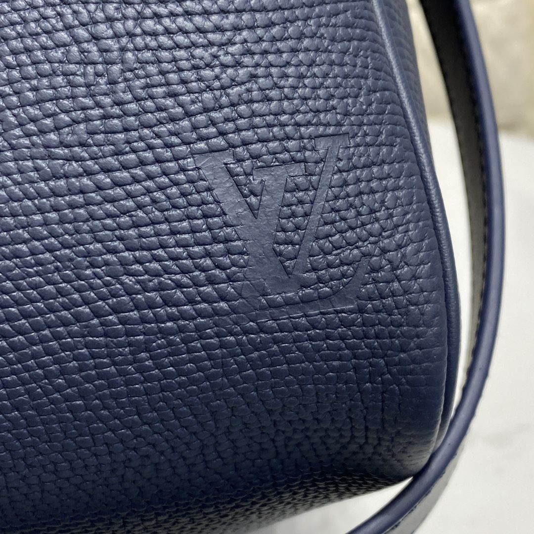 #m45975 l**is V*t*n nigo's monogram drip keepall bandoulière 50
