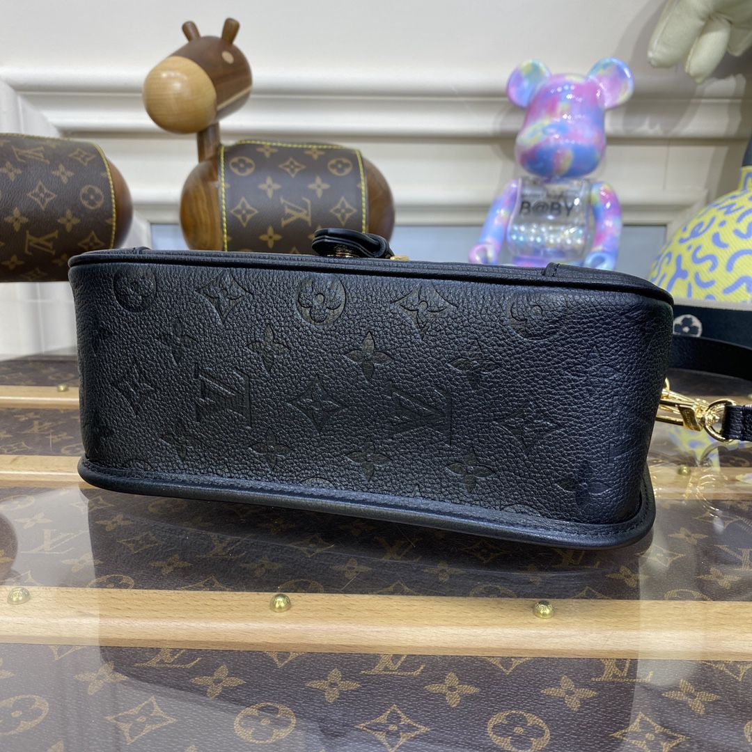 #m46386 l**is V*t*n monogram empreinte diane satchel