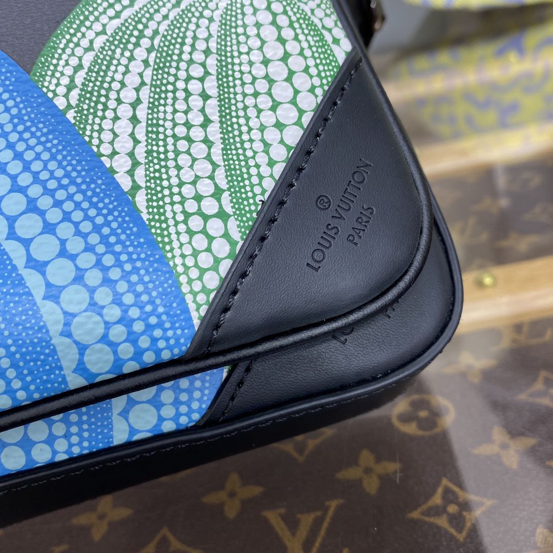 #m46435 l**is V*t*n lv x yk trio messenger